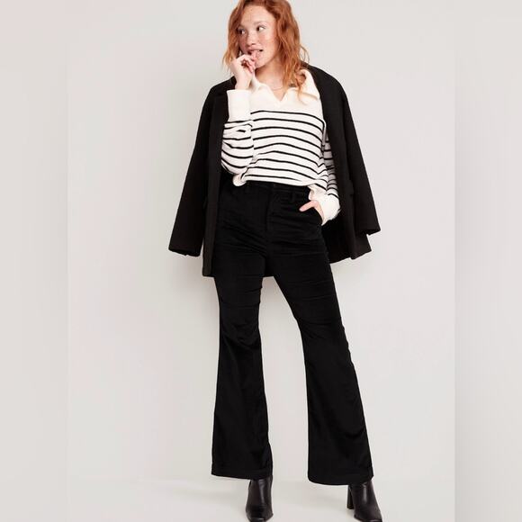NWT Old Navy Extra High-Waisted Velvet Trouser Flare Pants Black Size 0 Office - Picture 2 of 16